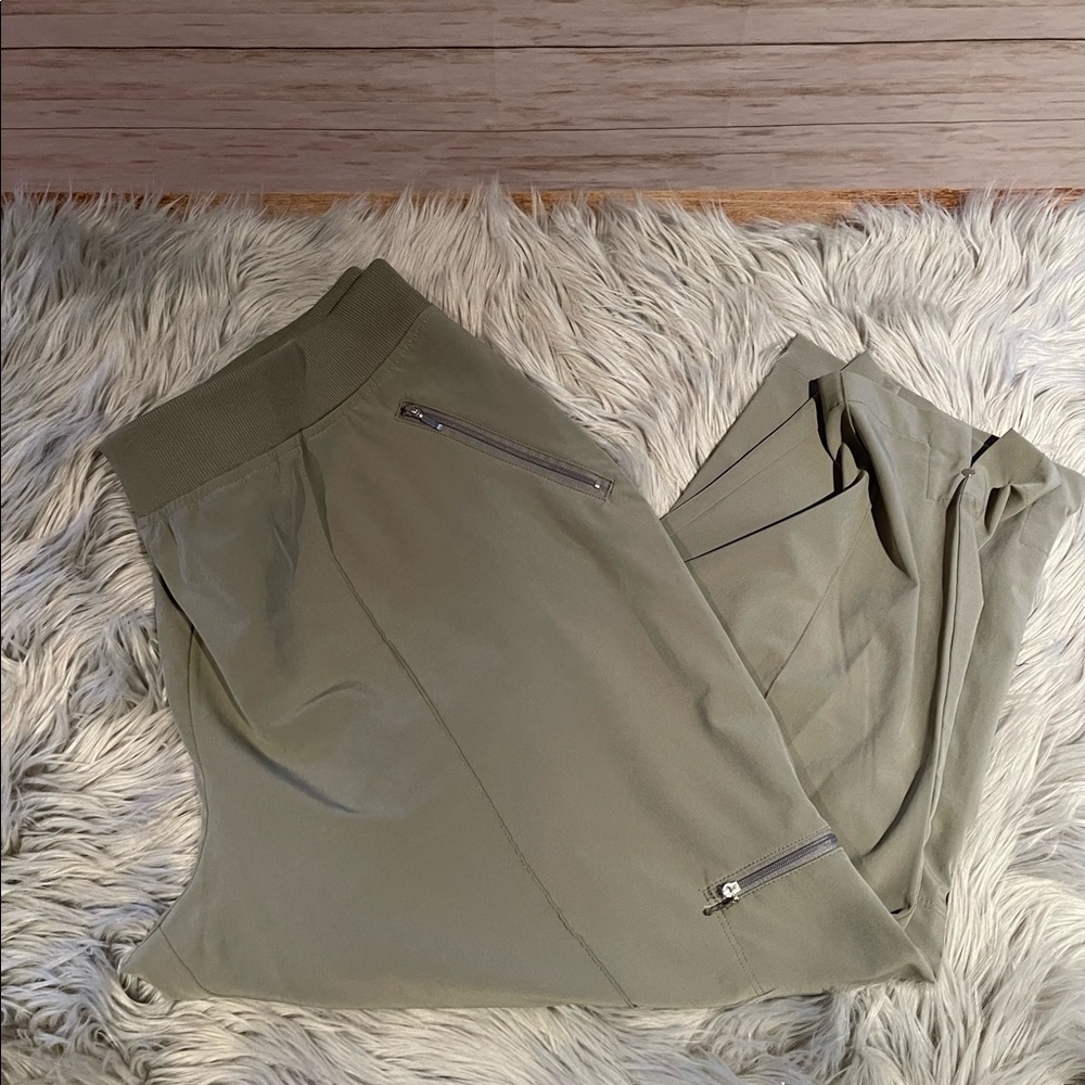 EUC!  Zenergy by Chicos pants